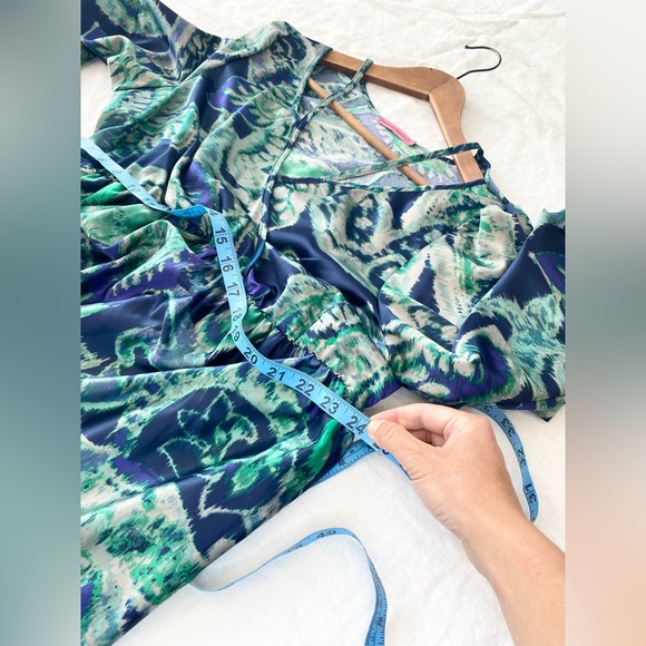 Maternal America Boho Satin Maternity Dress - Picture 4 of 11